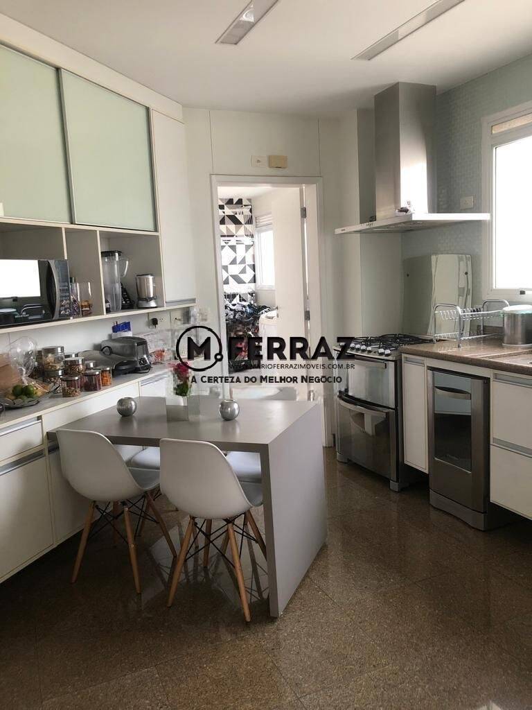 Apartamento à venda com 4 quartos, 220m² - Foto 19