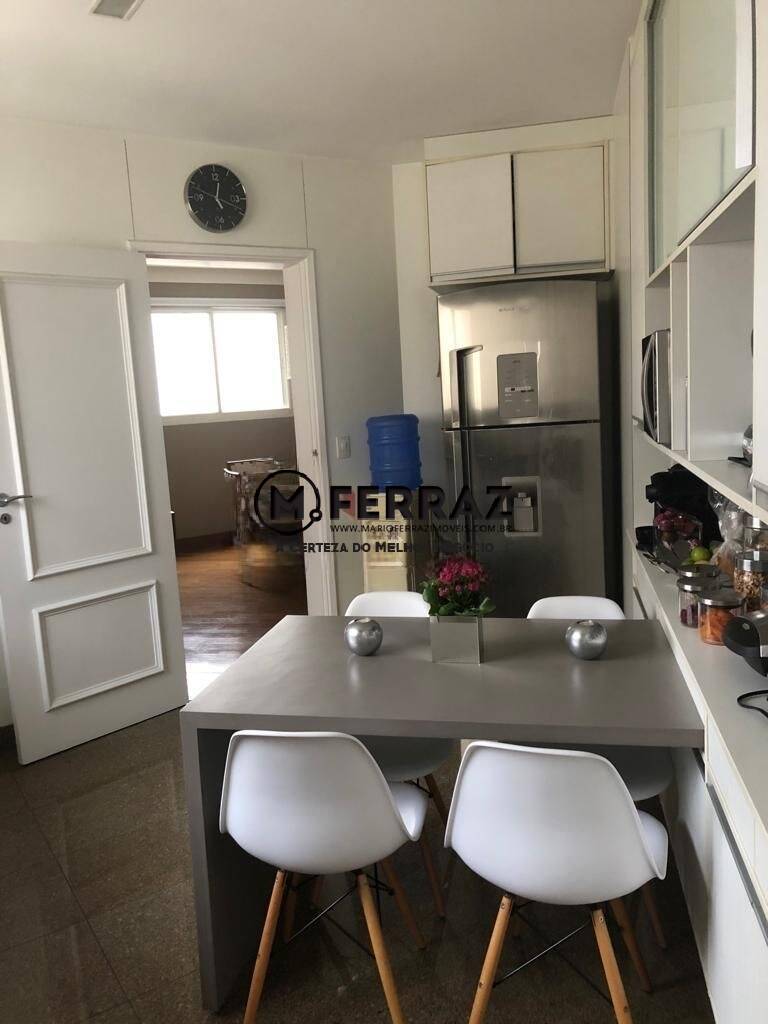 Apartamento à venda com 4 quartos, 220m² - Foto 21