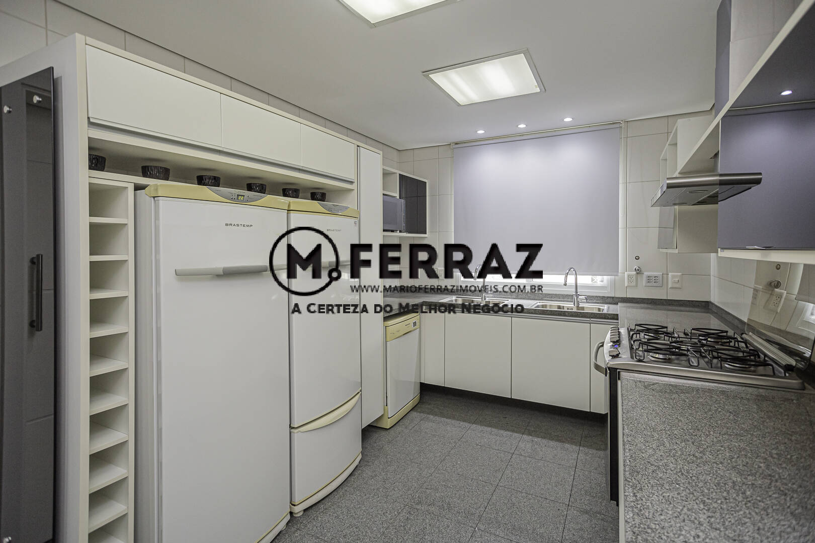 Apartamento à venda com 3 quartos, 332m² - Foto 17