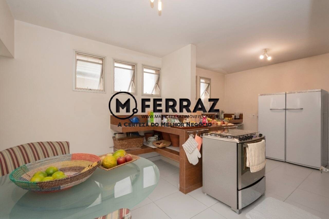 Apartamento à venda com 3 quartos, 206m² - Foto 8