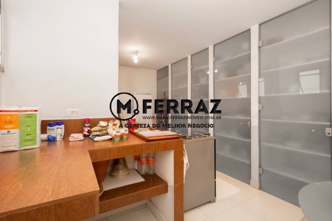 Apartamento à venda com 3 quartos, 206m² - Foto 9