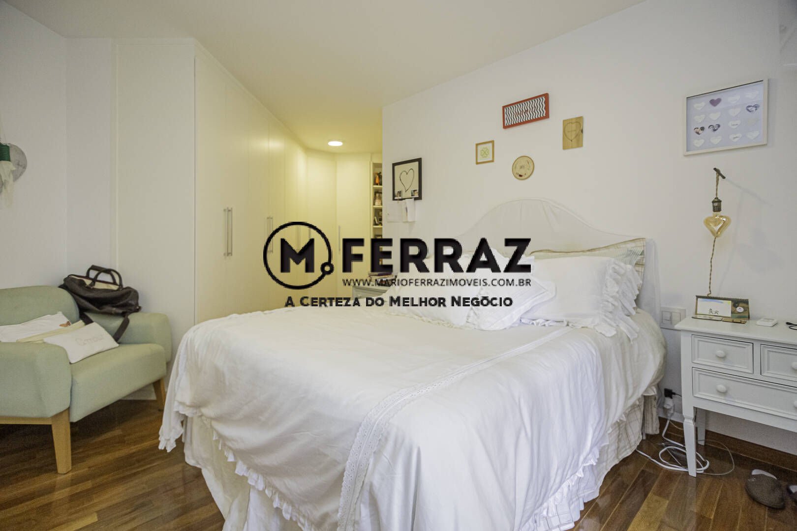 Apartamento à venda com 4 quartos, 204m² - Foto 25