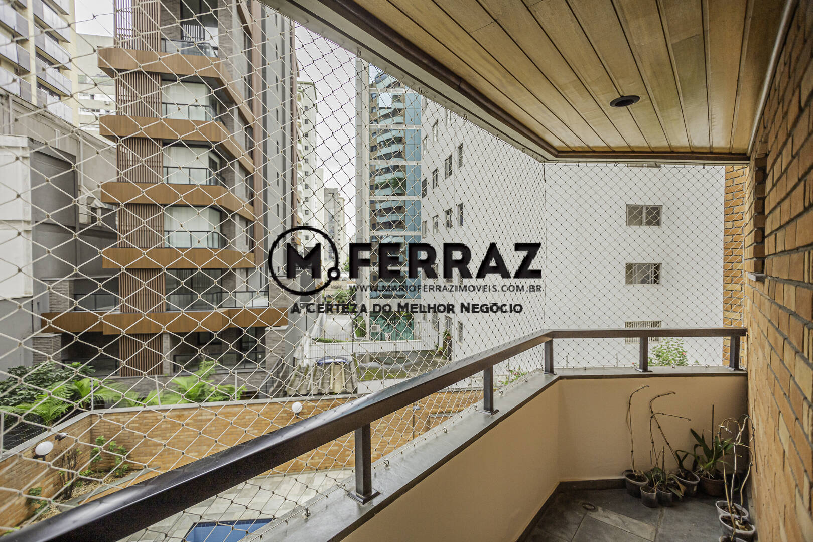 Apartamento à venda com 4 quartos, 204m² - Foto 28