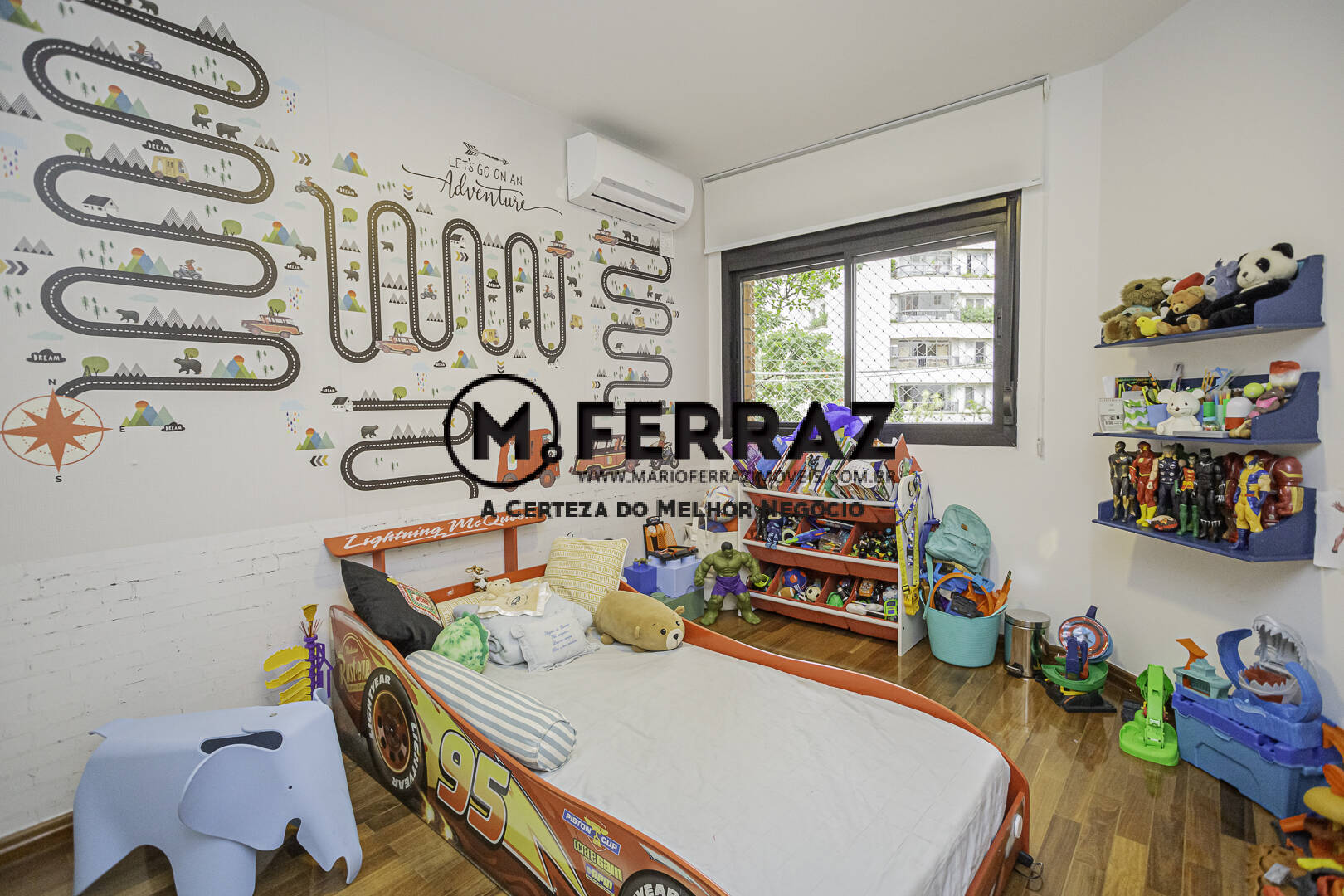 Apartamento à venda com 4 quartos, 204m² - Foto 32