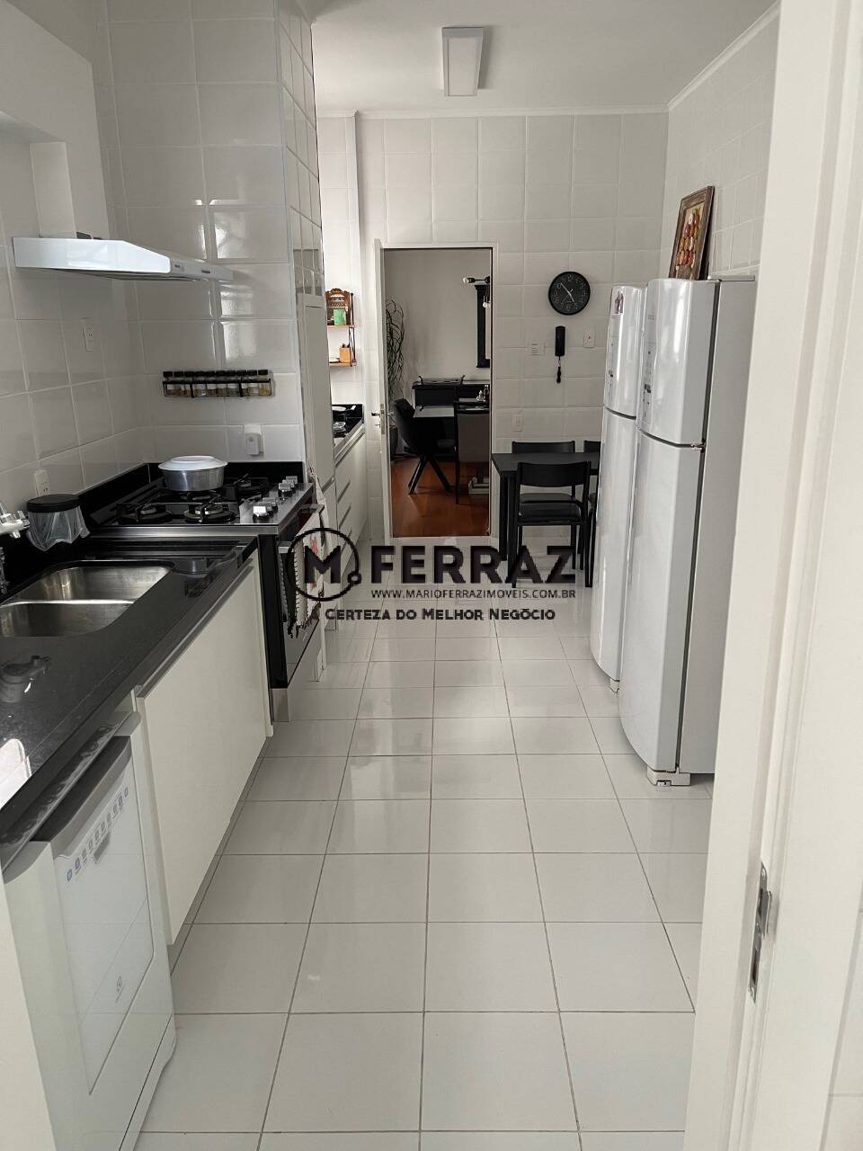 Apartamento à venda com 3 quartos, 196m² - Foto 7