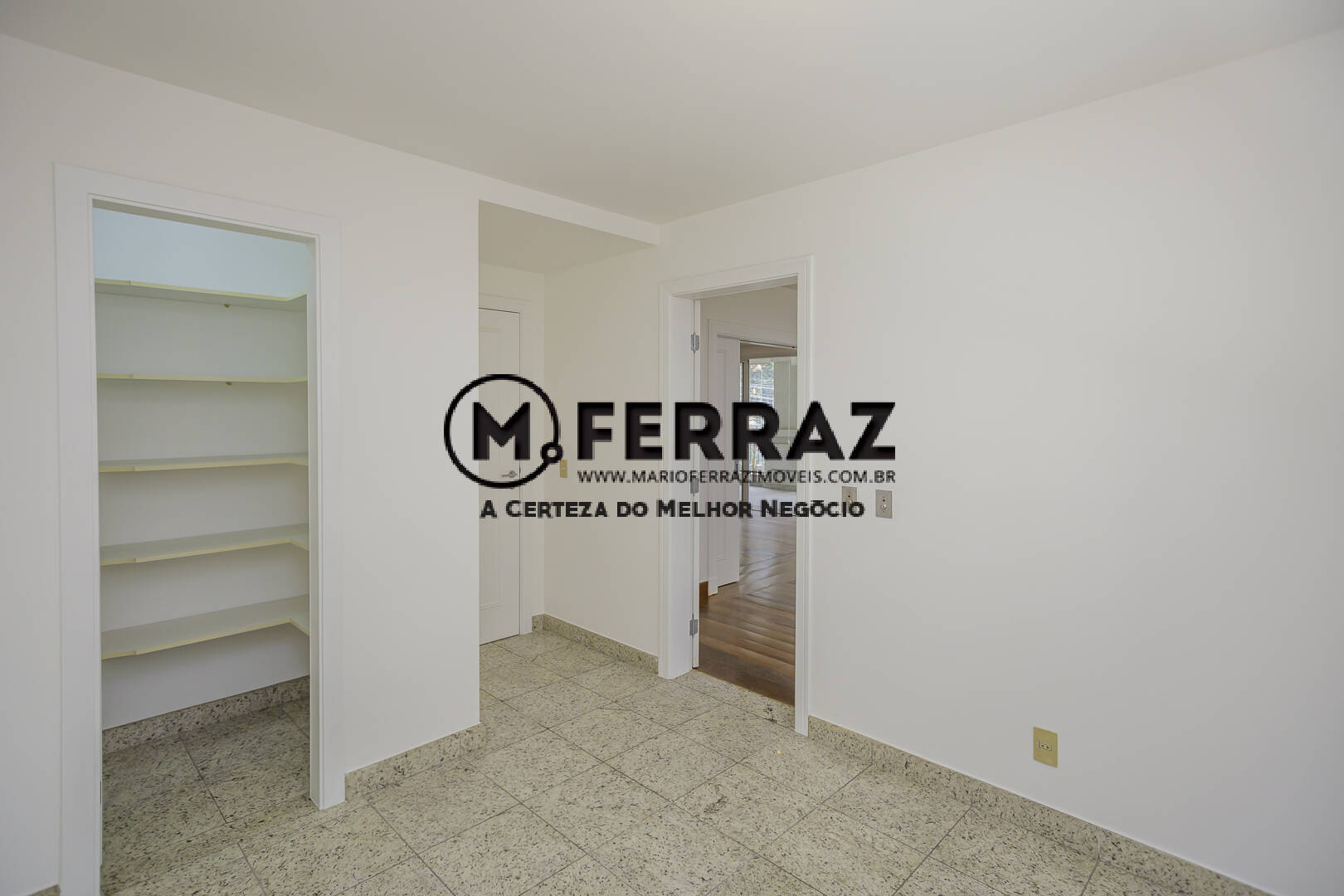 Apartamento para alugar com 4 quartos, 358m² - Foto 17