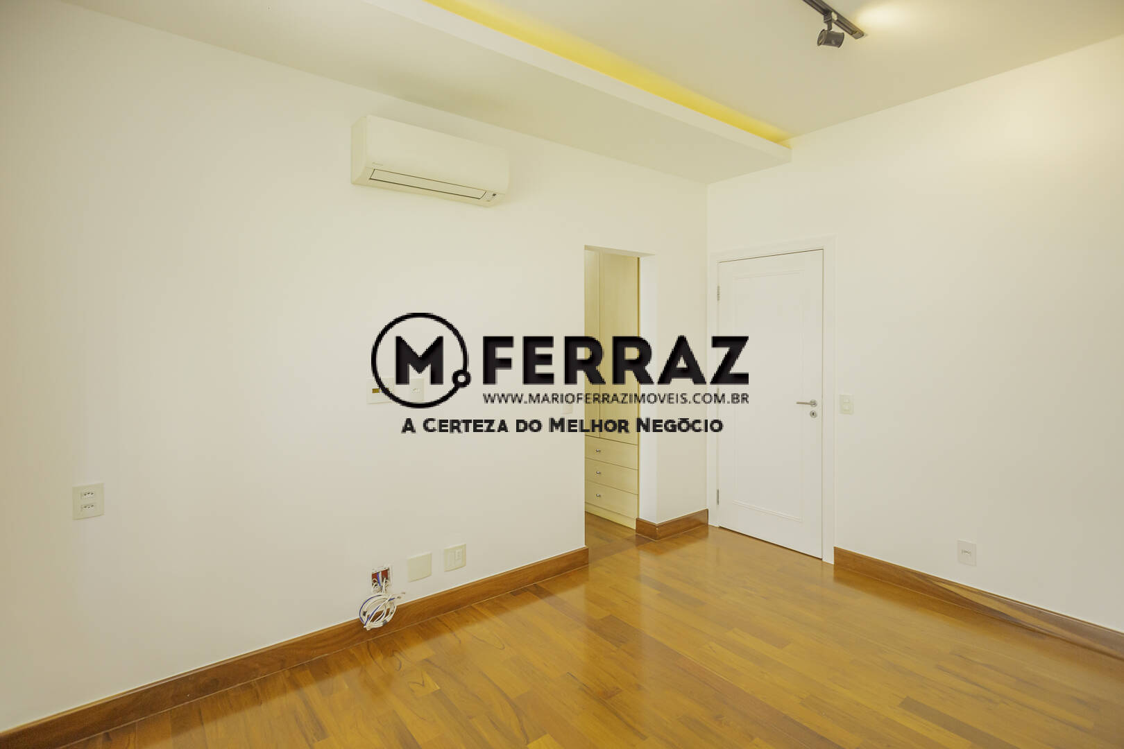 Apartamento para alugar com 4 quartos, 358m² - Foto 30