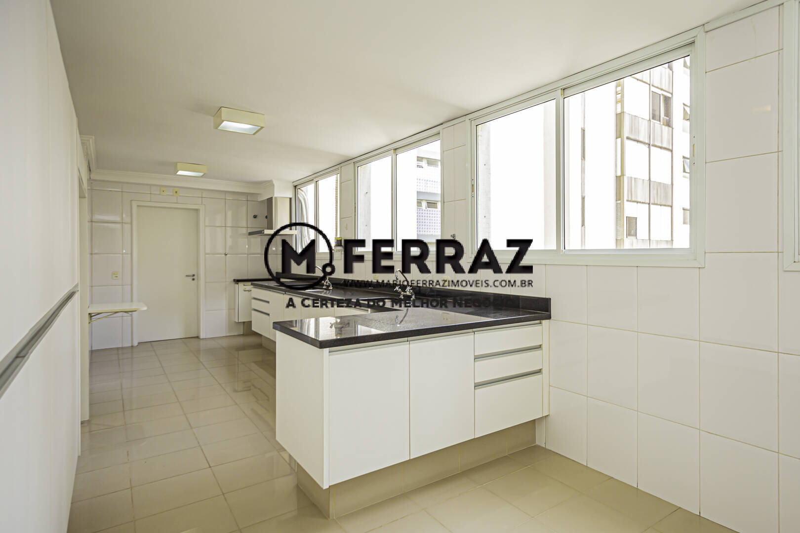 Apartamento à venda com 4 quartos, 386m² - Foto 12