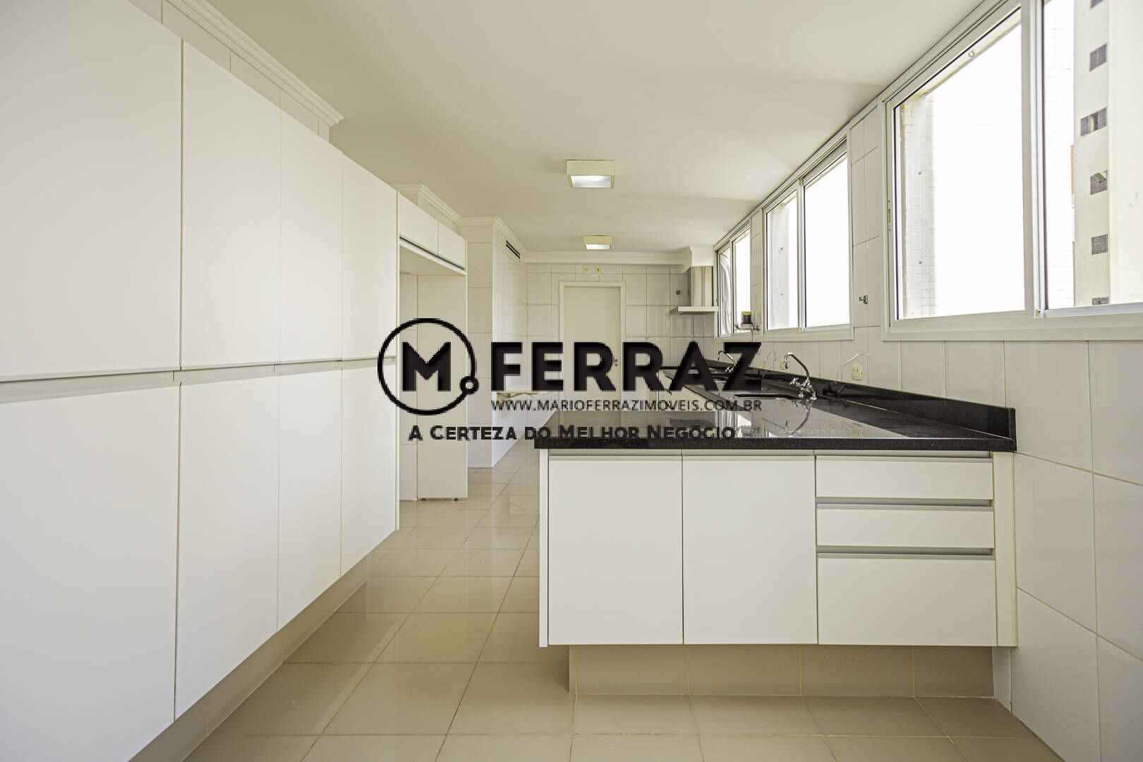 Apartamento à venda com 4 quartos, 386m² - Foto 13