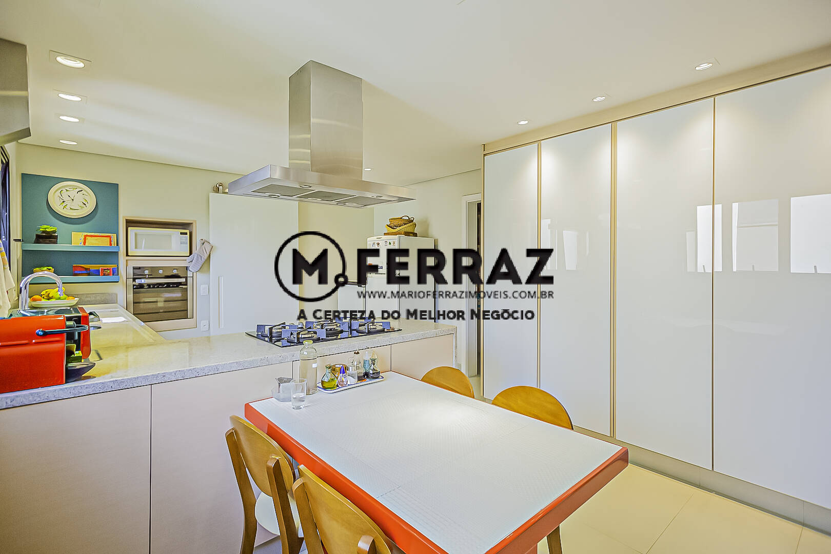 Apartamento à venda com 4 quartos, 218m² - Foto 13