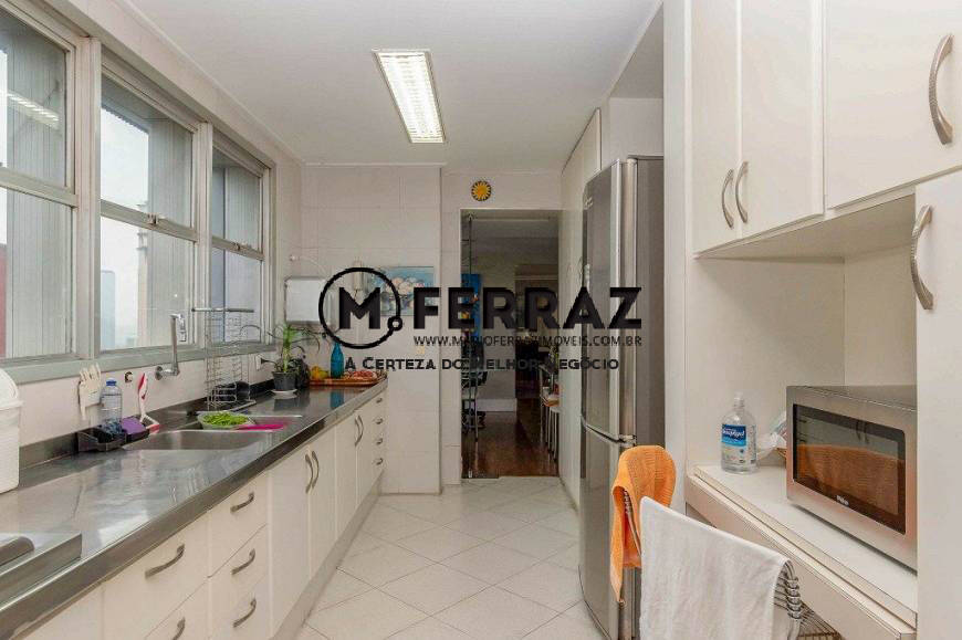 Apartamento à venda com 3 quartos, 280m² - Foto 19