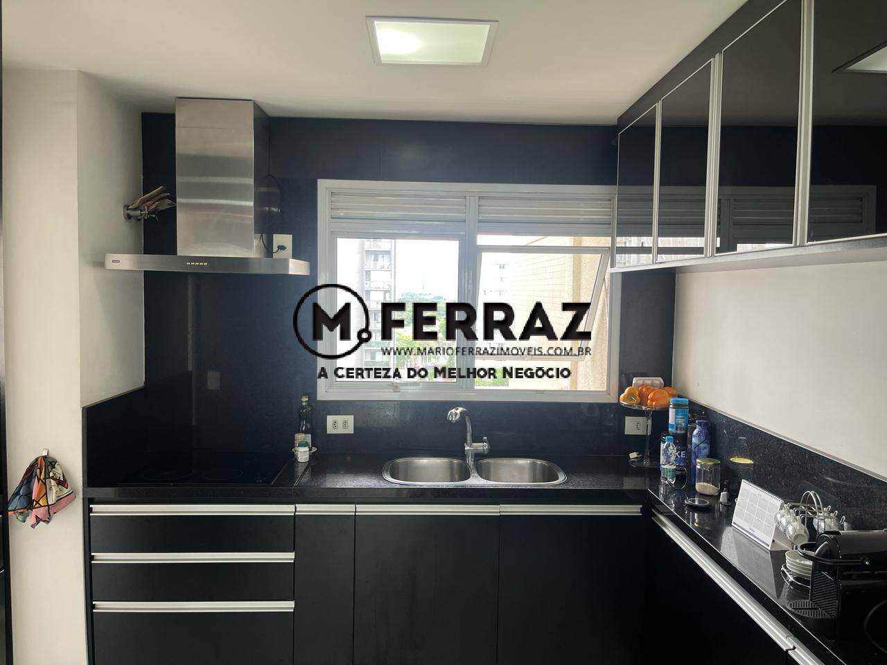 Apartamento para alugar com 3 quartos, 210m² - Foto 24