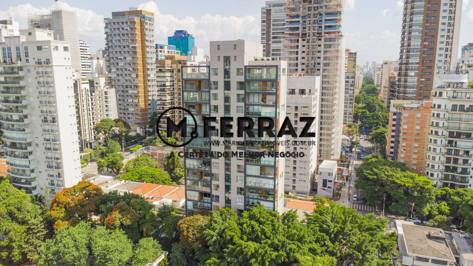 Apartamento à venda com 4 quartos, 240m² - Foto 46