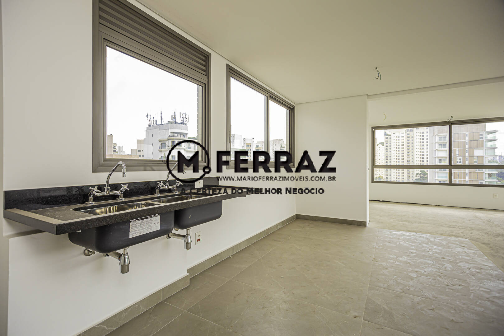 Apartamento à venda com 4 quartos, 240m² - Foto 24