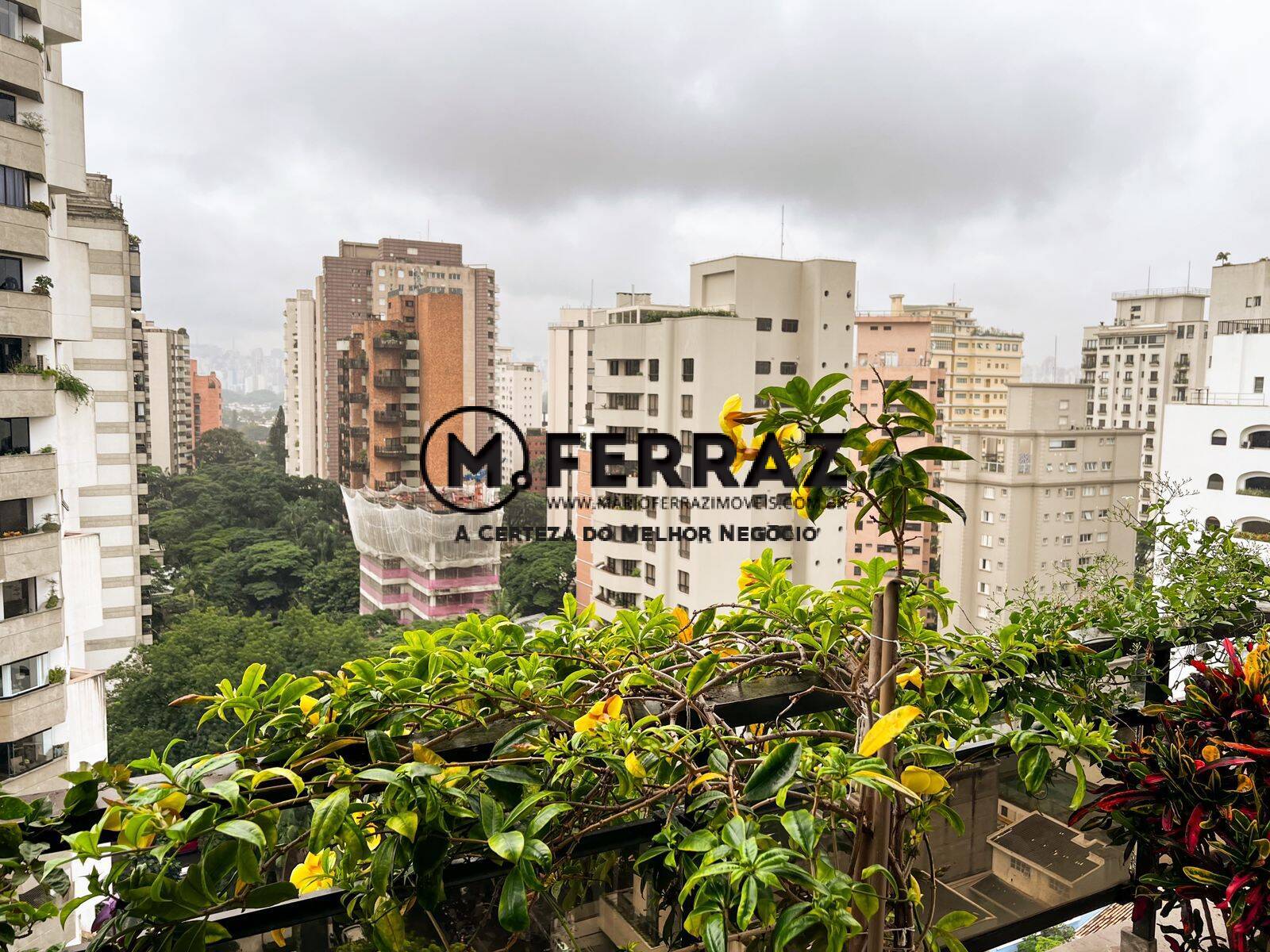 Apartamento à venda com 4 quartos, 266m² - Foto 5