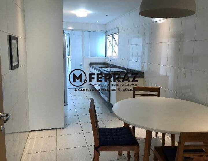 Apartamento para alugar com 3 quartos, 146m² - Foto 9