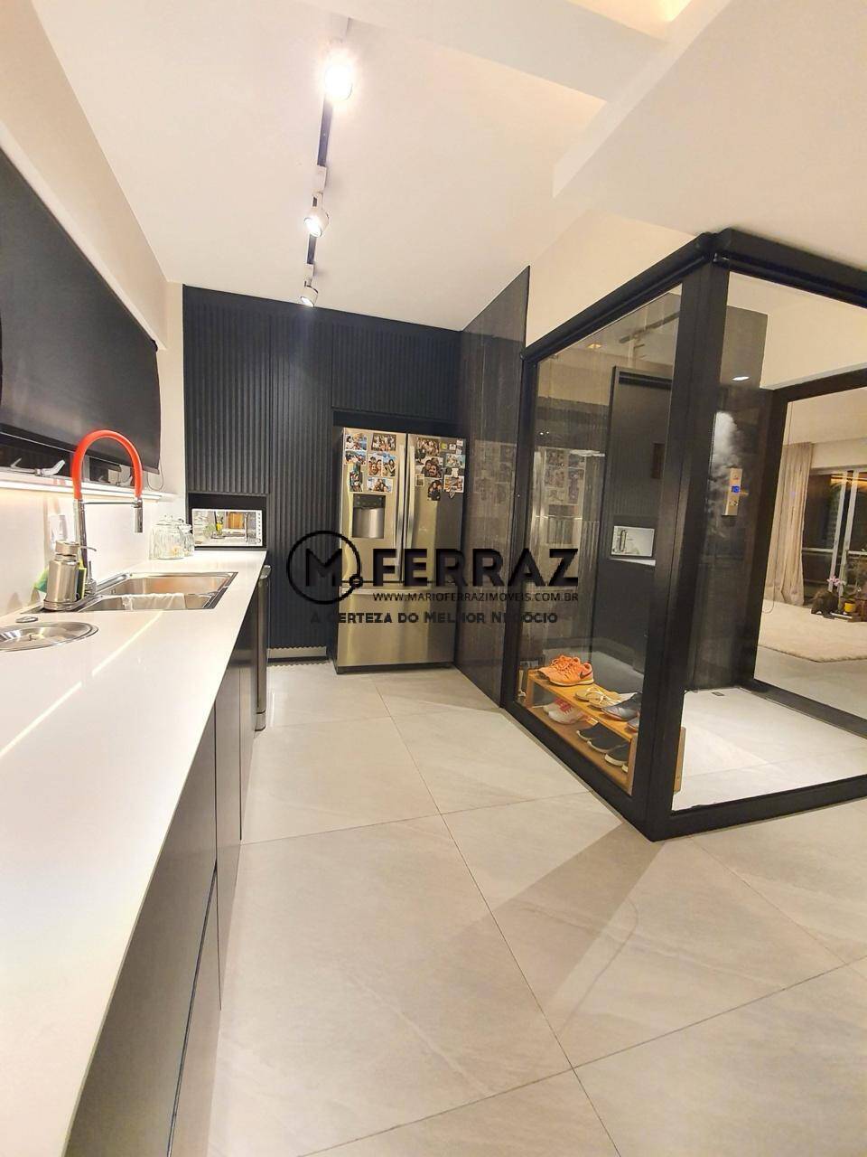 Apartamento à venda com 3 quartos, 185m² - Foto 5