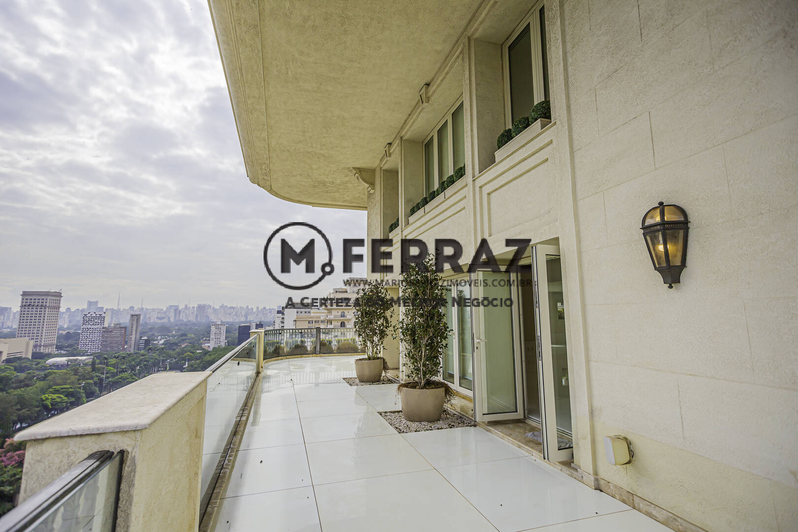 Apartamento à venda e aluguel com 5 quartos, 680m² - Foto 2