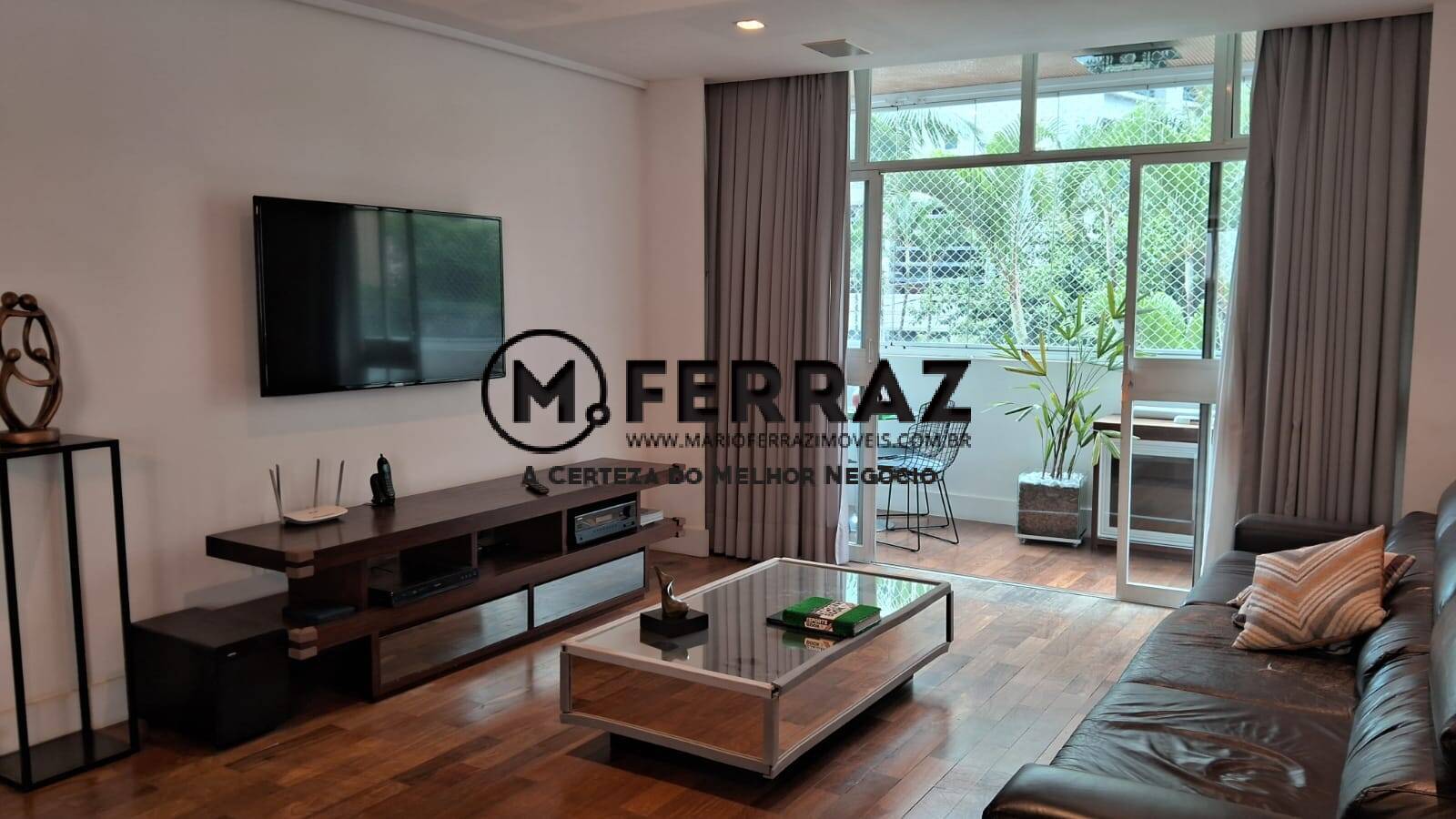 Apartamento para alugar com 3 quartos, 178m² - Foto 1