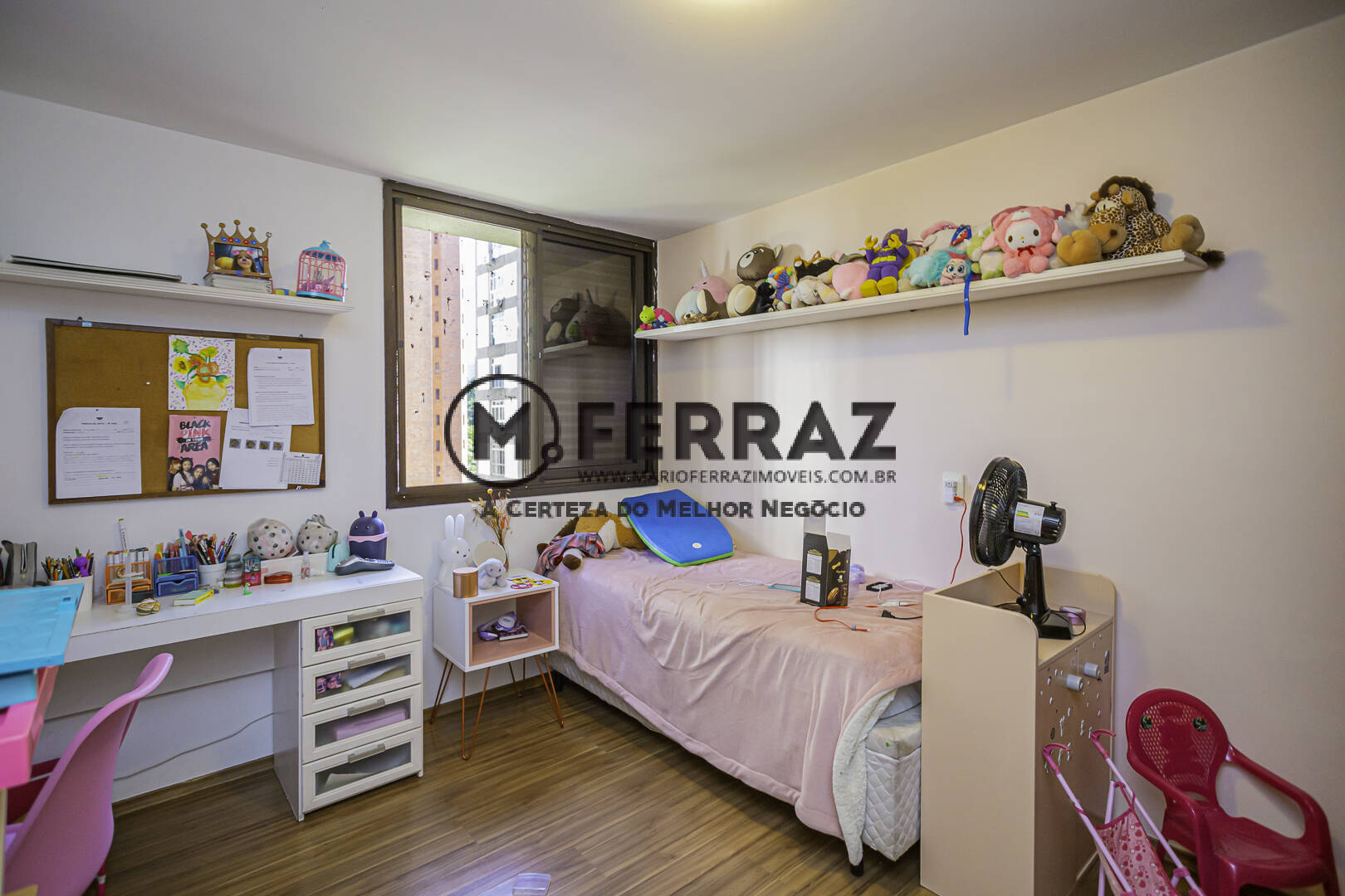 Apartamento à venda com 3 quartos, 144m² - Foto 9