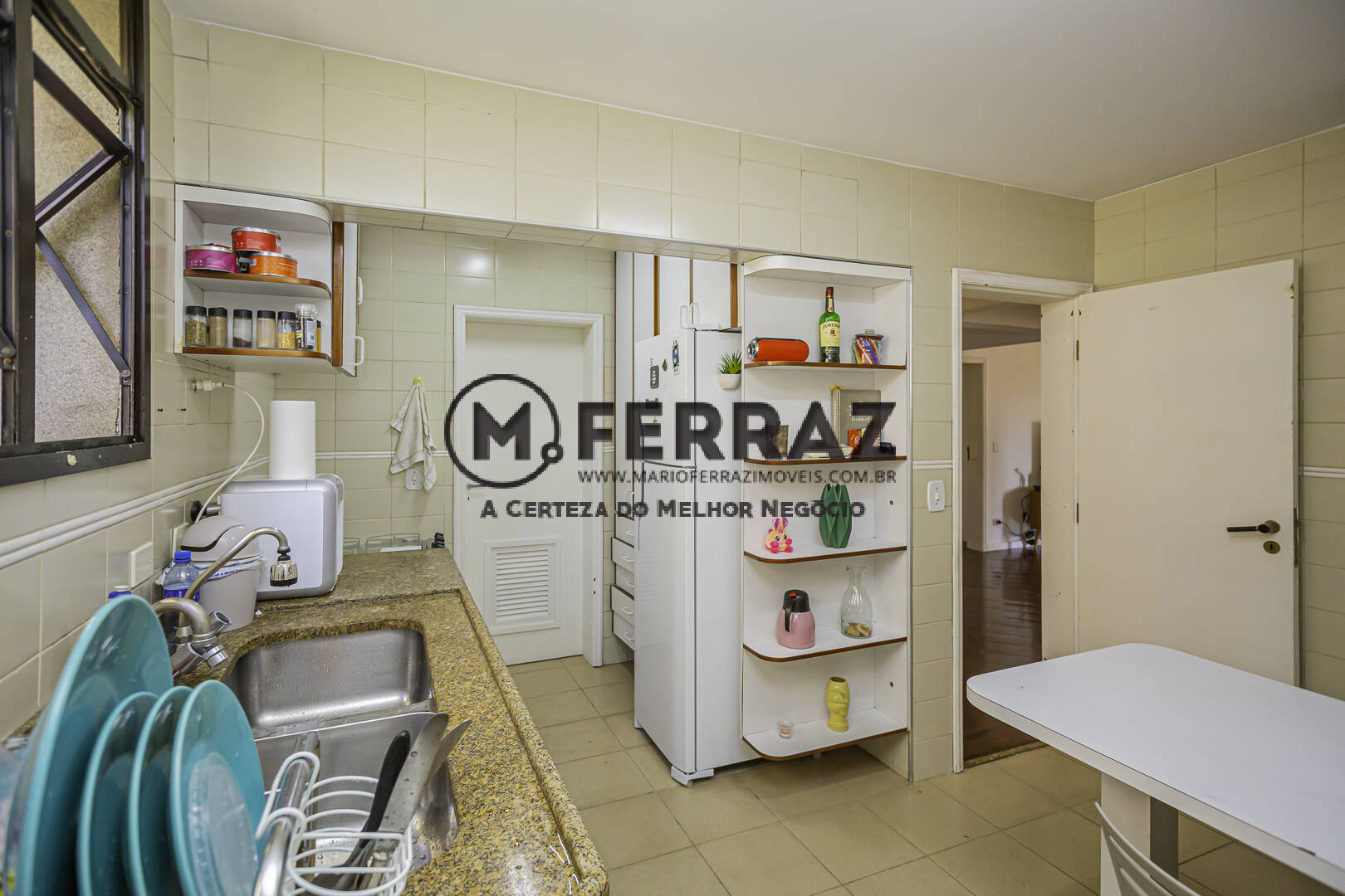 Apartamento à venda com 3 quartos, 144m² - Foto 27