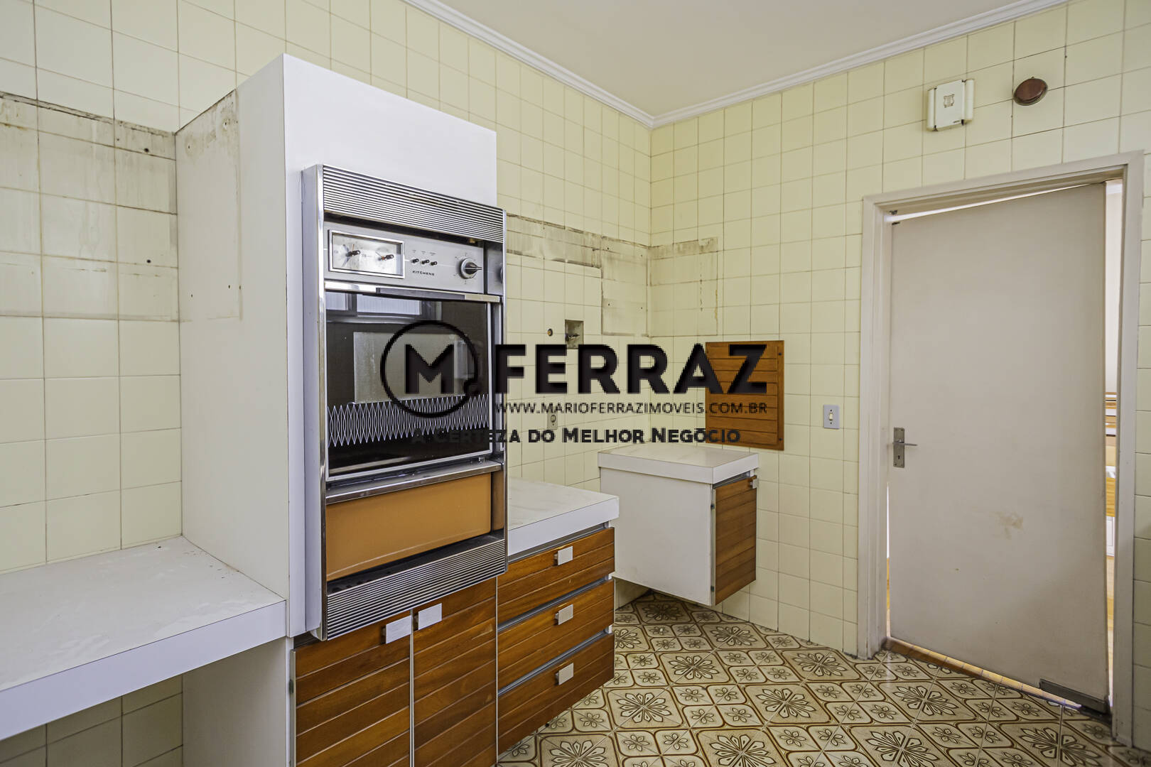 Apartamento à venda com 3 quartos, 138m² - Foto 9