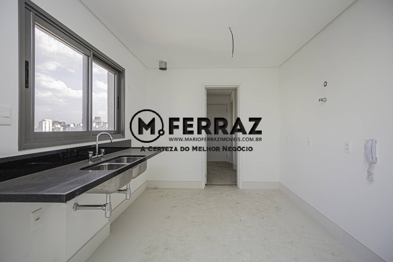 Apartamento à venda com 4 quartos, 245m² - Foto 19