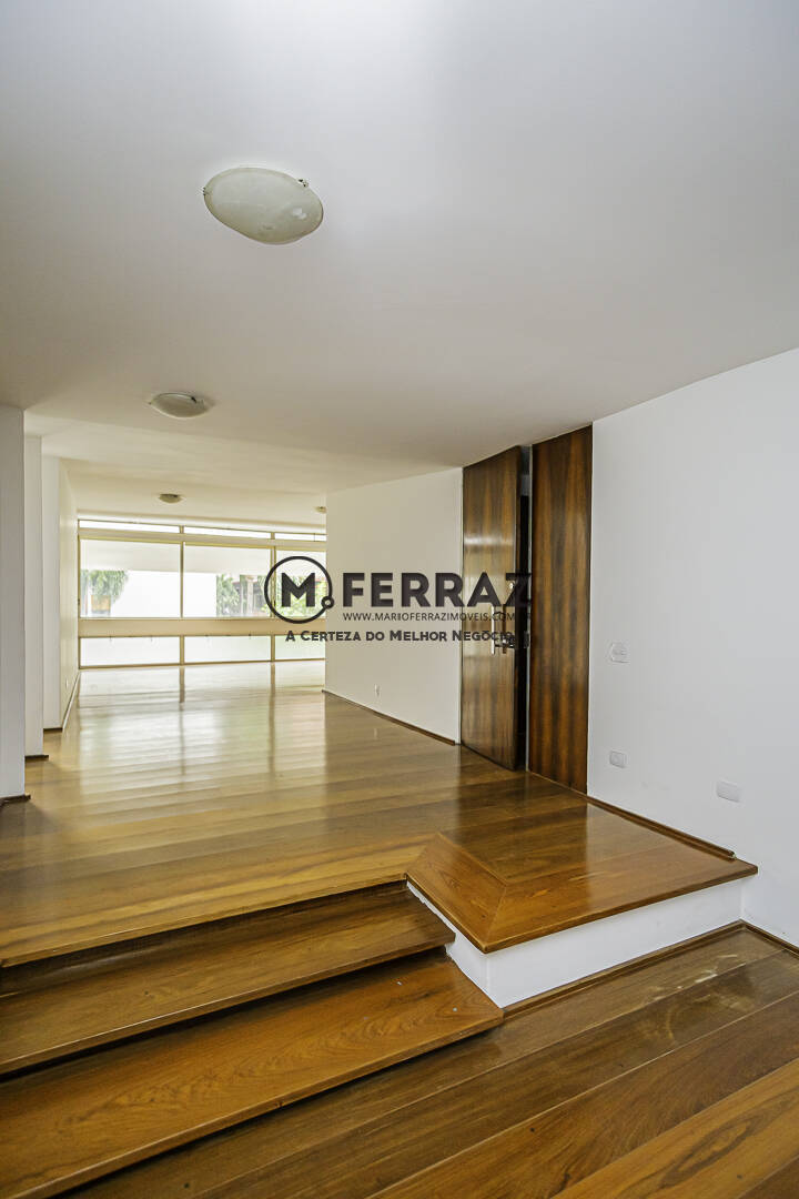 Apartamento para alugar com 3 quartos, 194m² - Foto 3