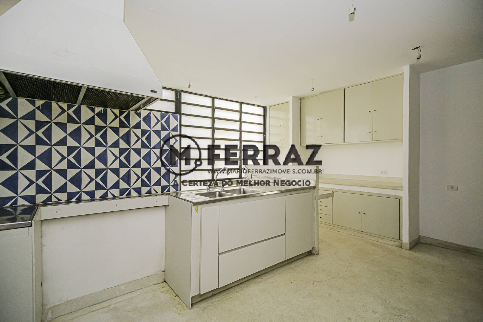 Apartamento para alugar com 3 quartos, 194m² - Foto 9