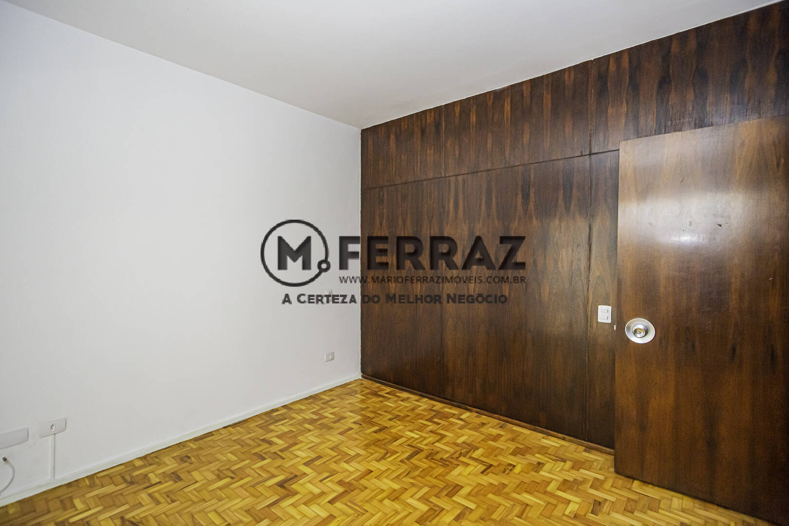 Apartamento para alugar com 3 quartos, 194m² - Foto 18