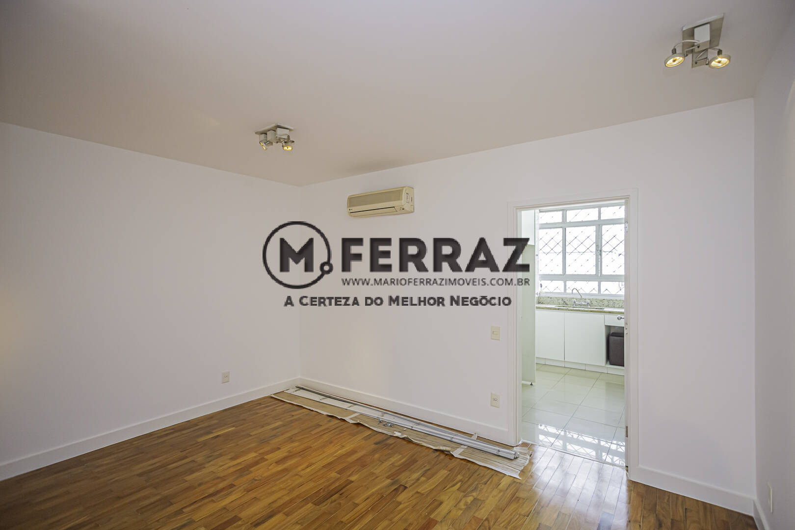 Apartamento à venda com 2 quartos, 100m² - Foto 4