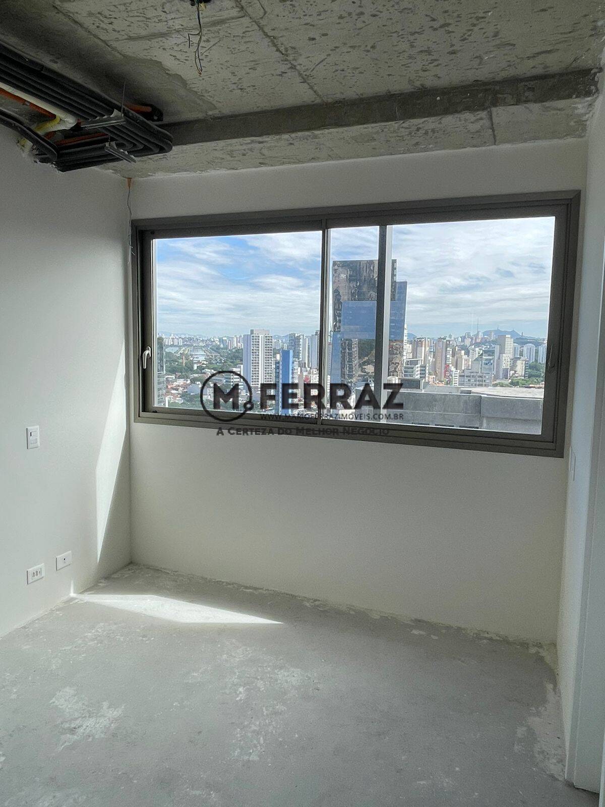 Apartamento à venda com 3 quartos, 232m² - Foto 9