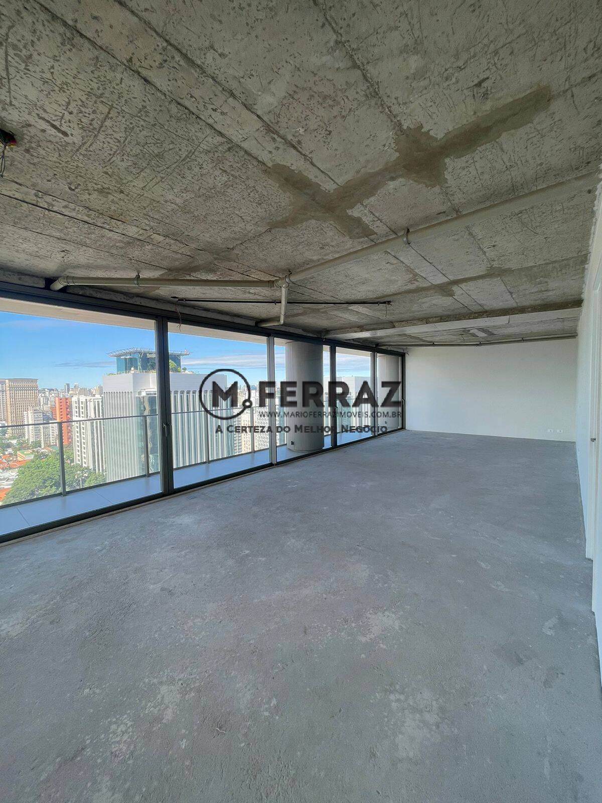 Apartamento à venda com 3 quartos, 232m² - Foto 4