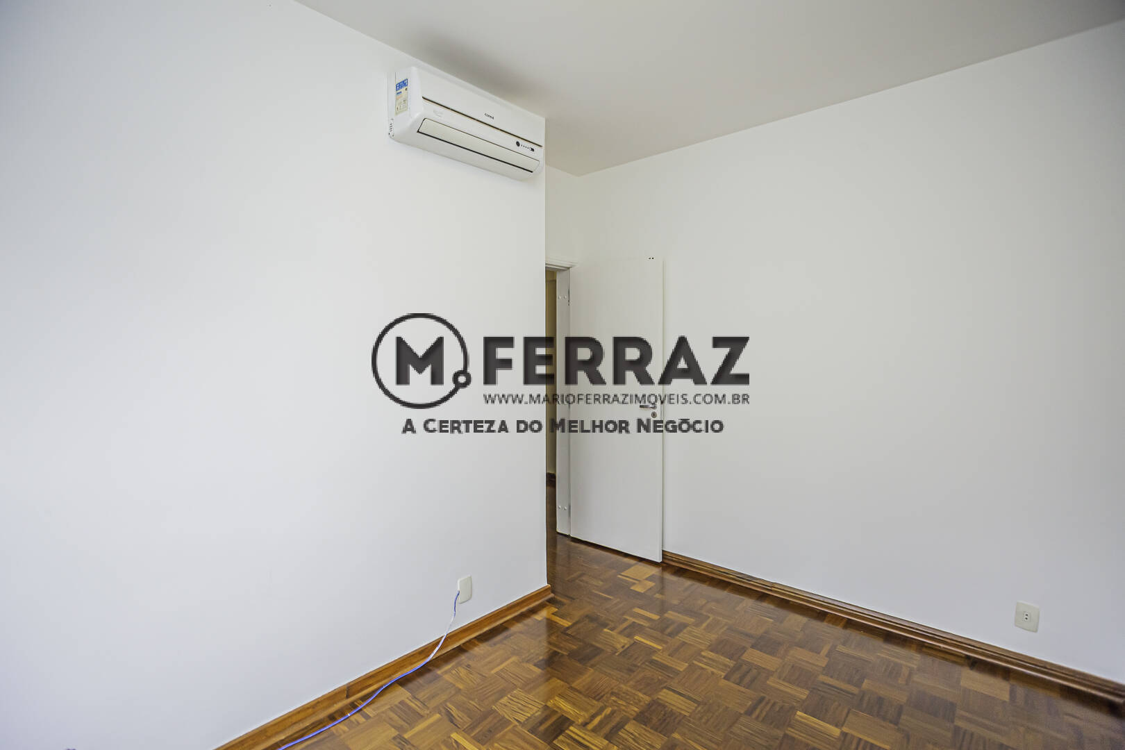 Apartamento para alugar com 3 quartos, 236m² - Foto 22