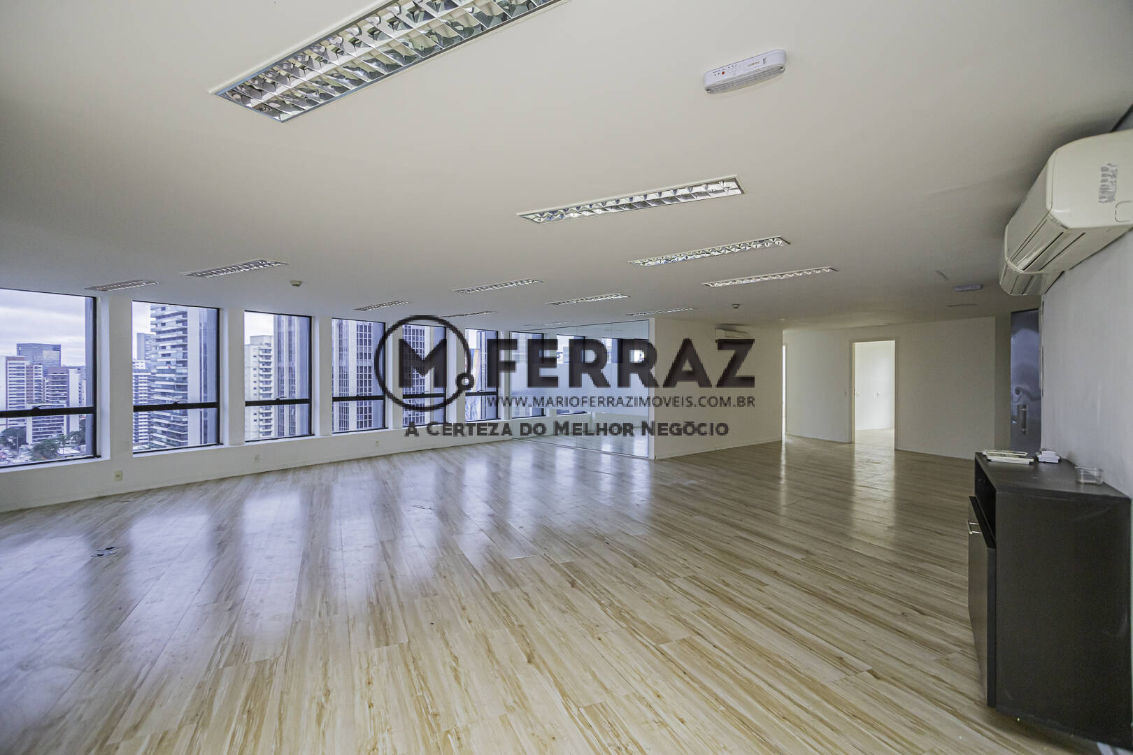 Conjunto Comercial-Sala para alugar, 201m² - Foto 4