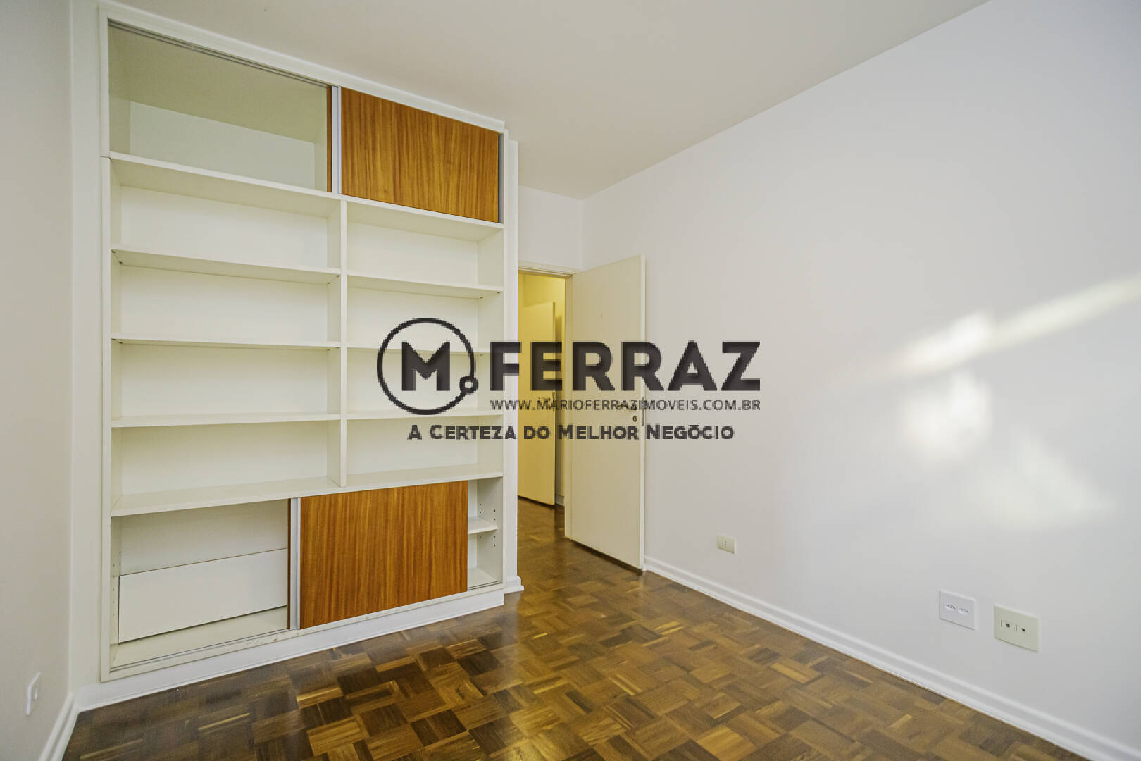 Apartamento à venda e aluguel com 3 quartos, 130m² - Foto 17