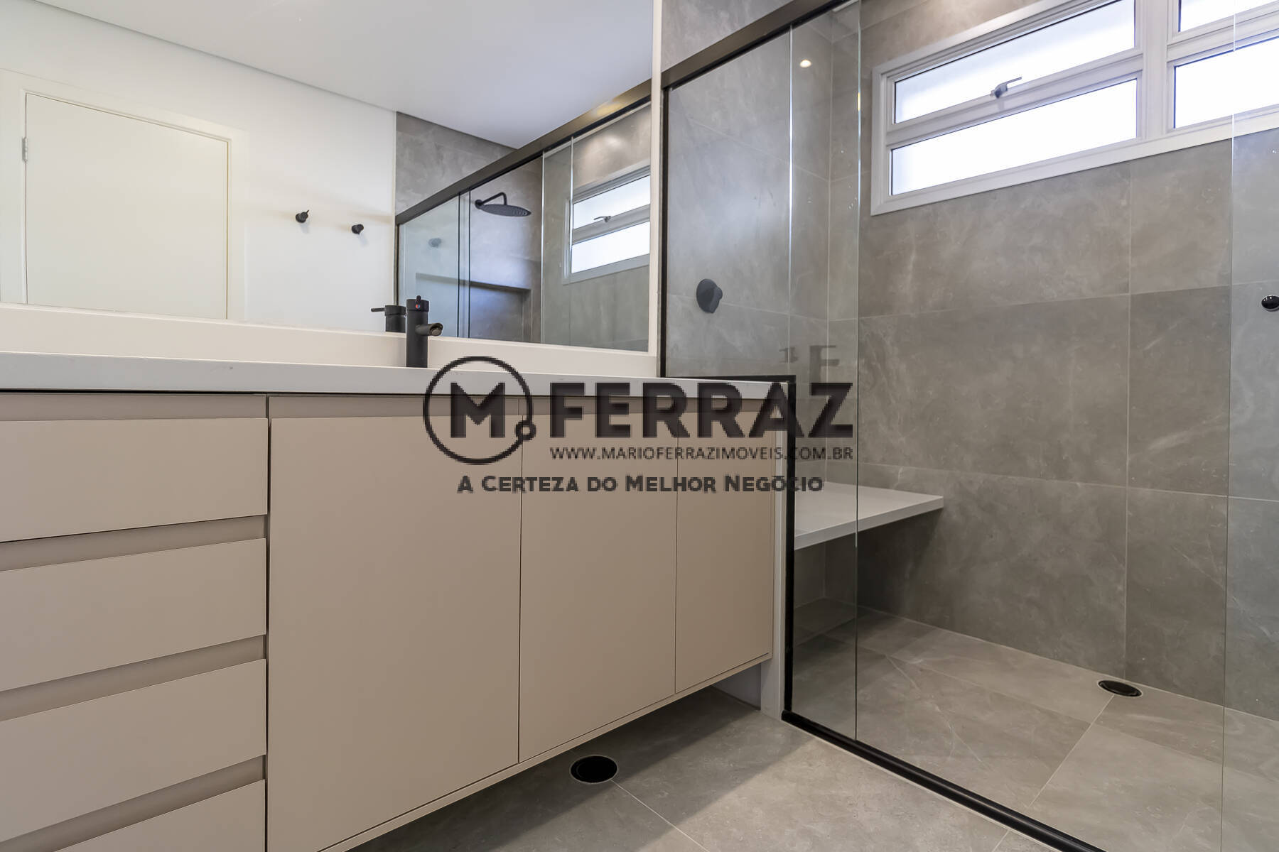 Apartamento à venda com 3 quartos, 267m² - Foto 19