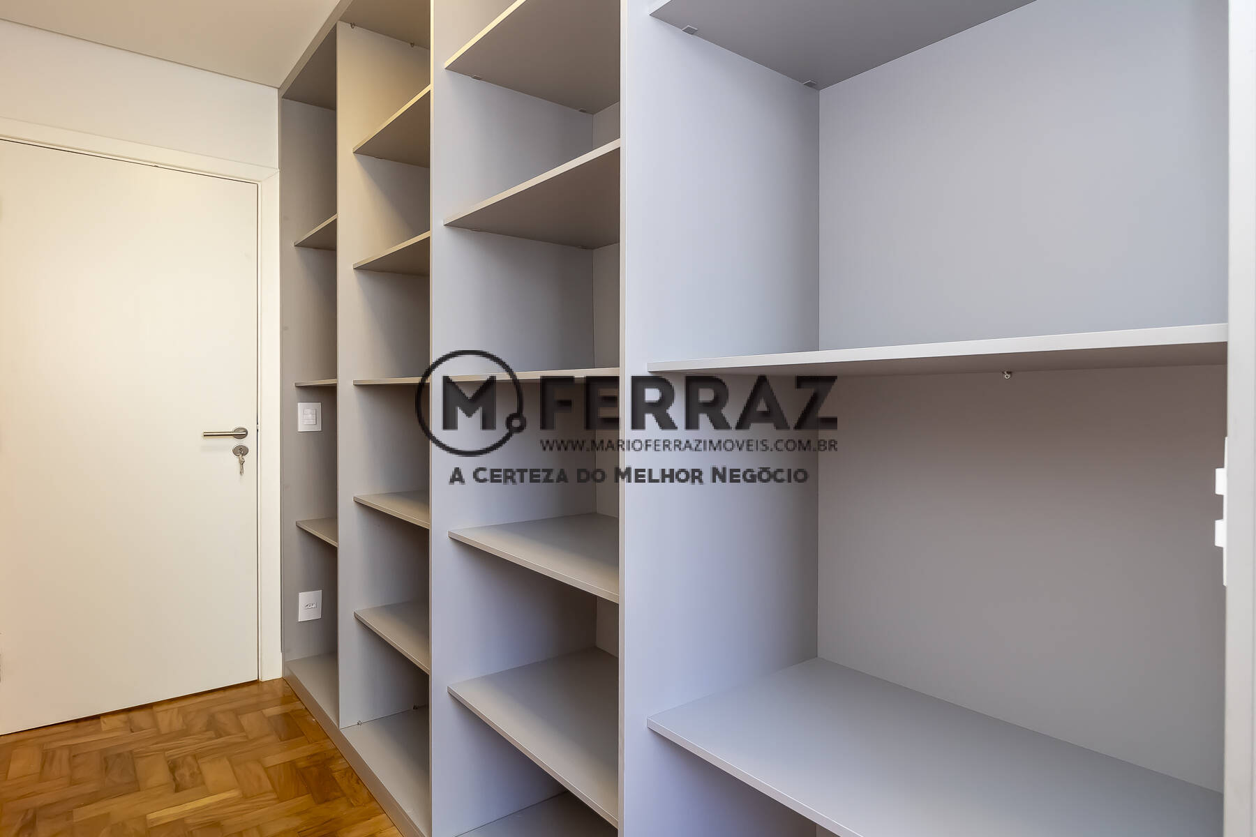 Apartamento à venda com 3 quartos, 267m² - Foto 35