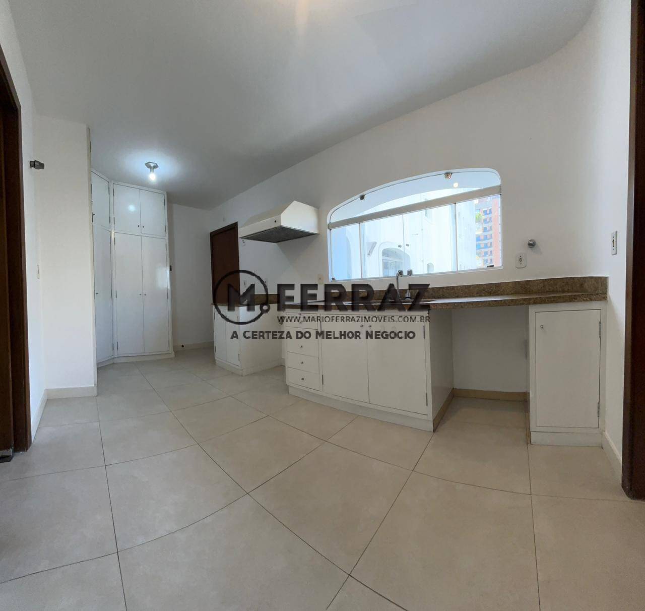 Apartamento à venda com 2 quartos, 218m² - Foto 7