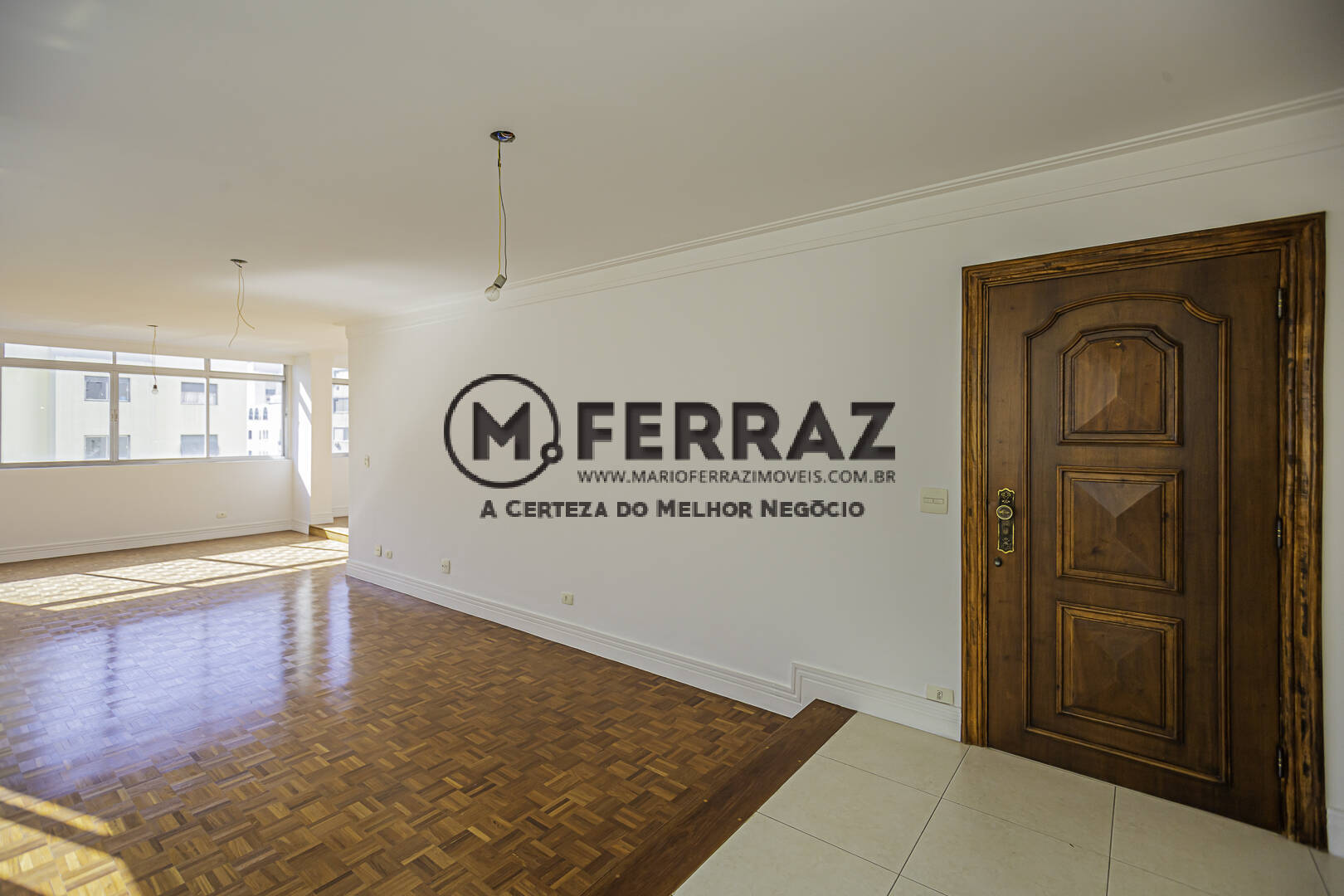 Apartamento à venda com 3 quartos, 240m² - Foto 3