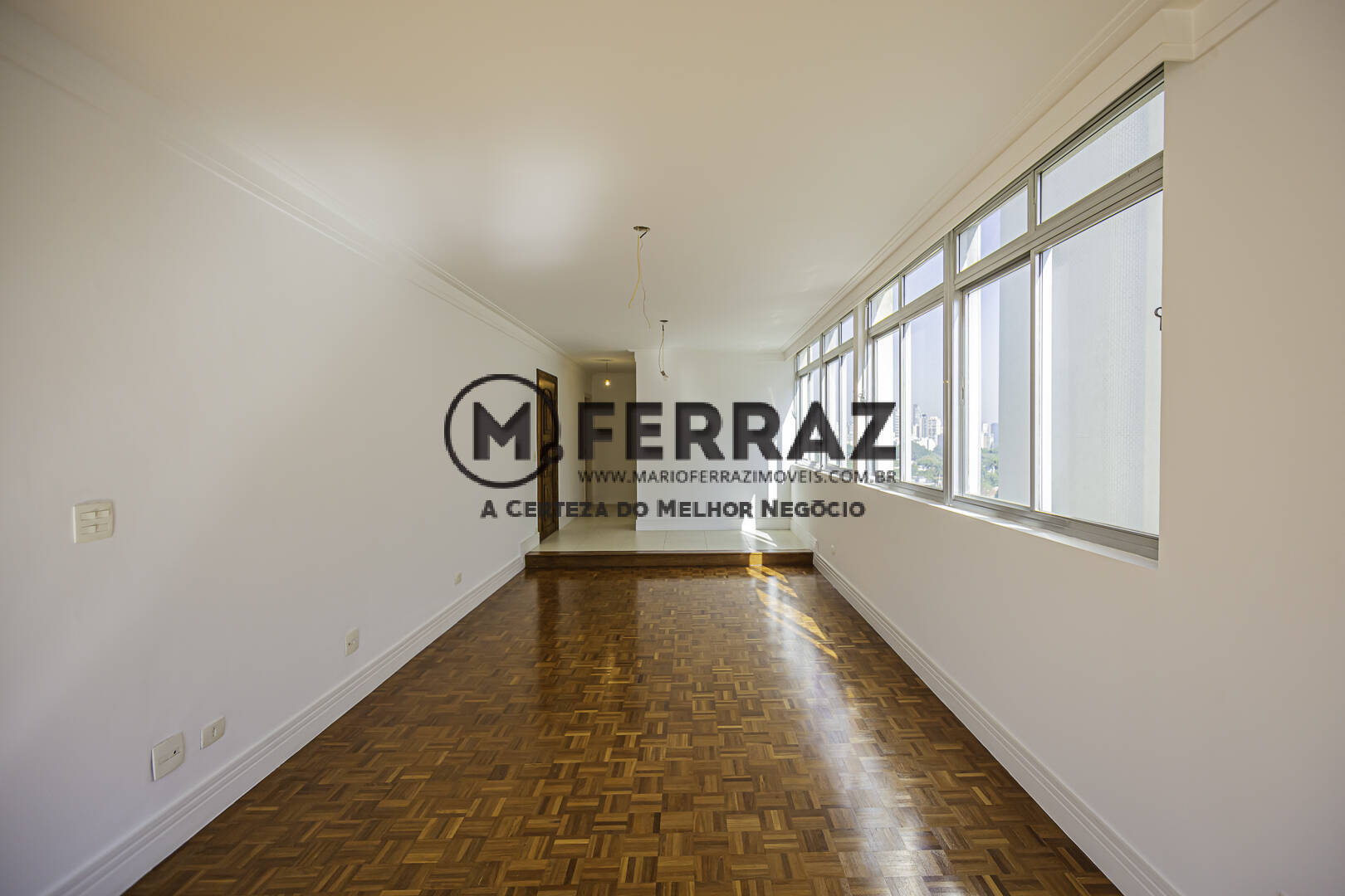 Apartamento à venda com 3 quartos, 240m² - Foto 5