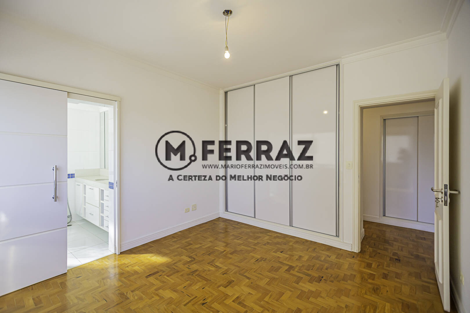 Apartamento à venda com 3 quartos, 240m² - Foto 17