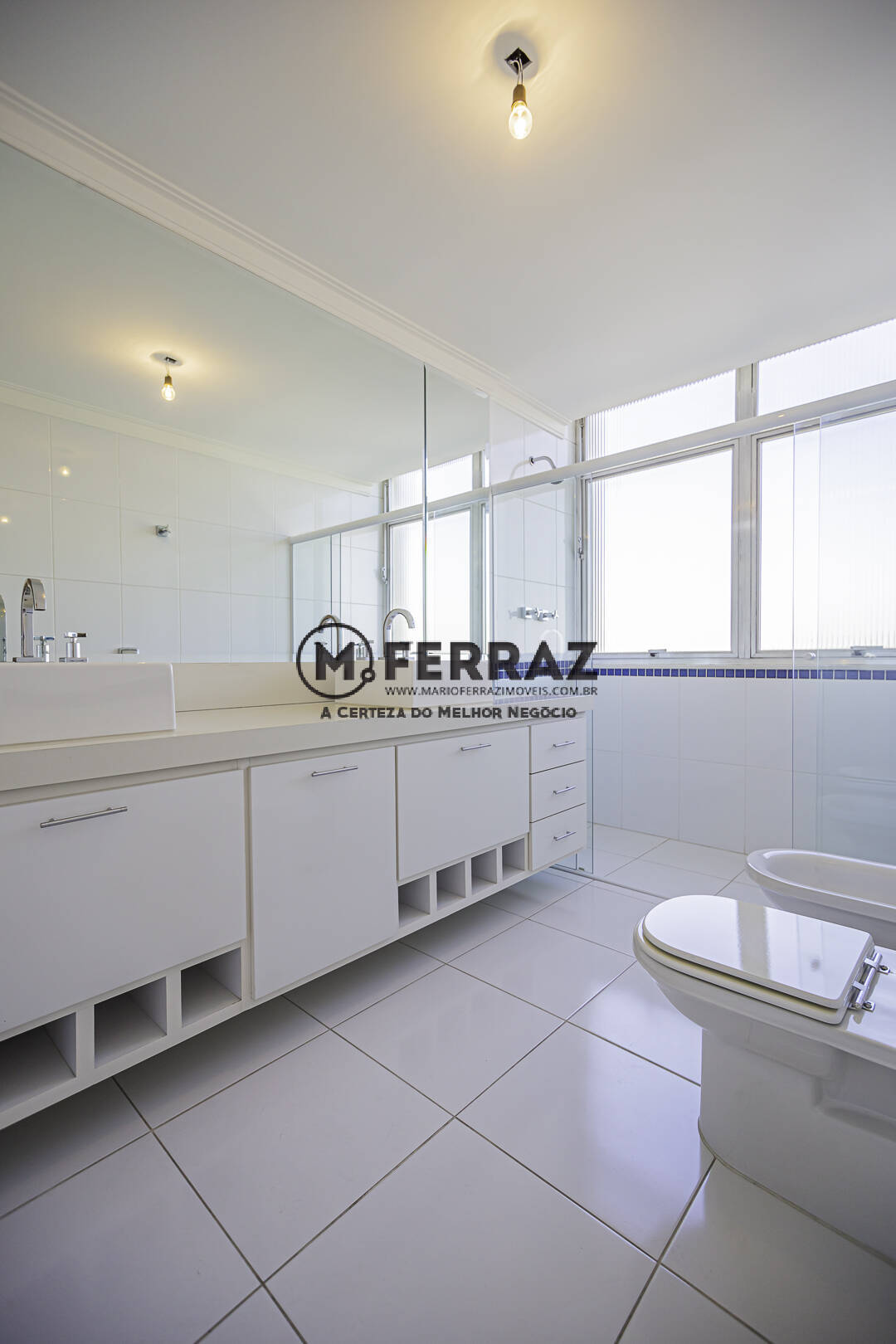 Apartamento à venda com 3 quartos, 240m² - Foto 34