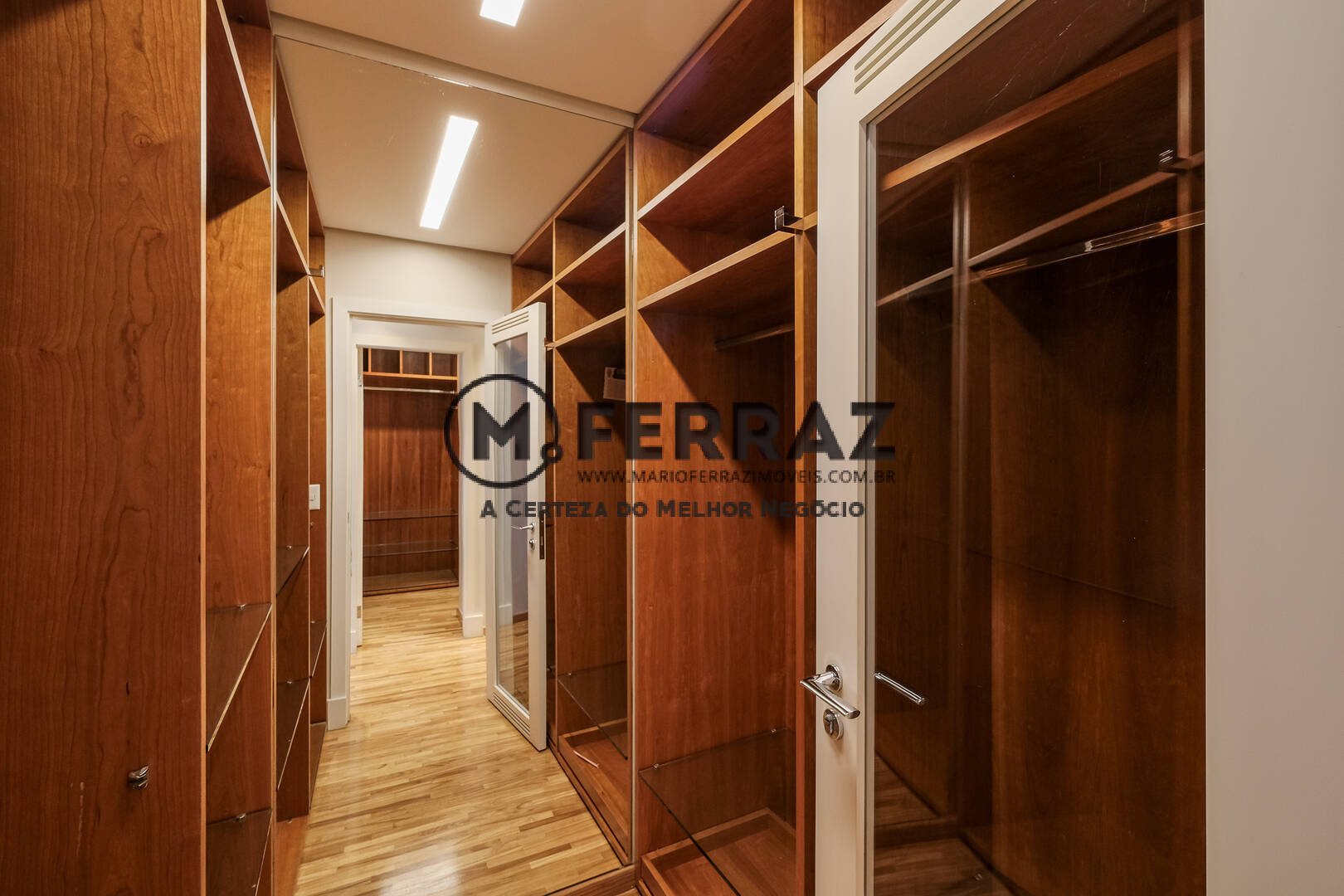 Apartamento à venda com 3 quartos, 294m² - Foto 32