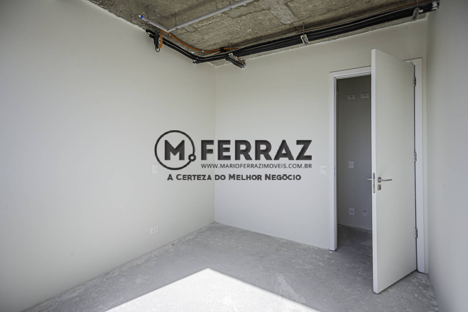 Apartamento à venda com 3 quartos, 232m² - Foto 23