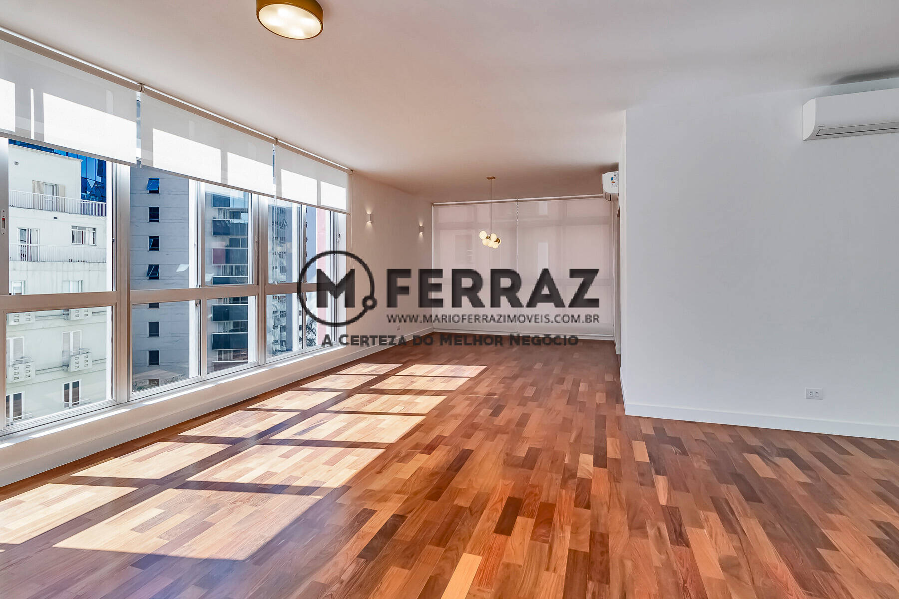 Apartamento à venda com 3 quartos, 267m² - Foto 1