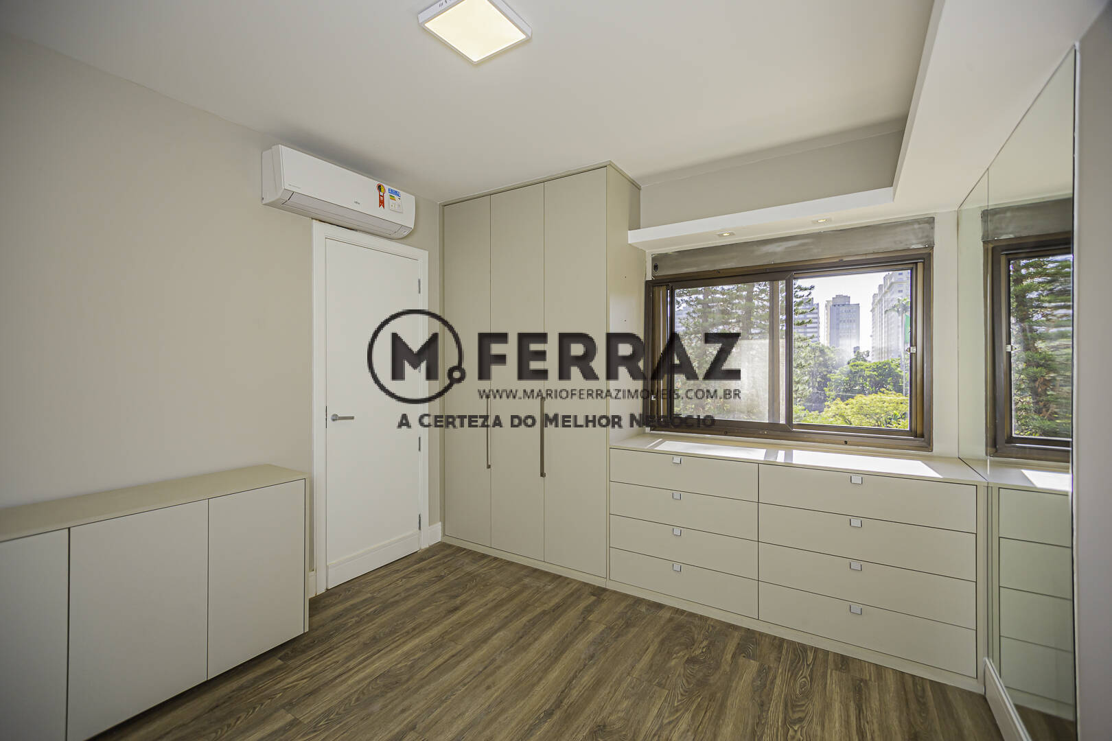 Apartamento para alugar com 3 quartos, 245m² - Foto 26