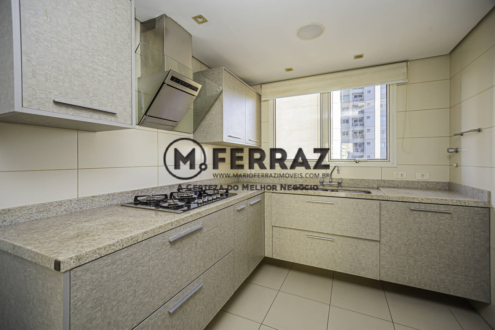 Apartamento à venda e aluguel com 3 quartos, 223m² - Foto 12