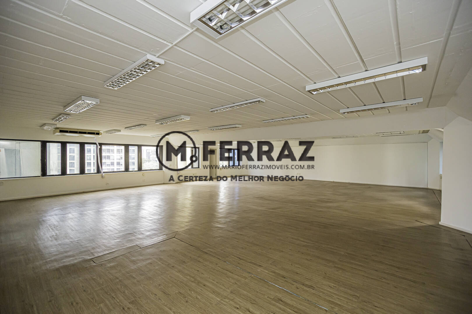 Conjunto Comercial-Sala à venda, 190m² - Foto 1