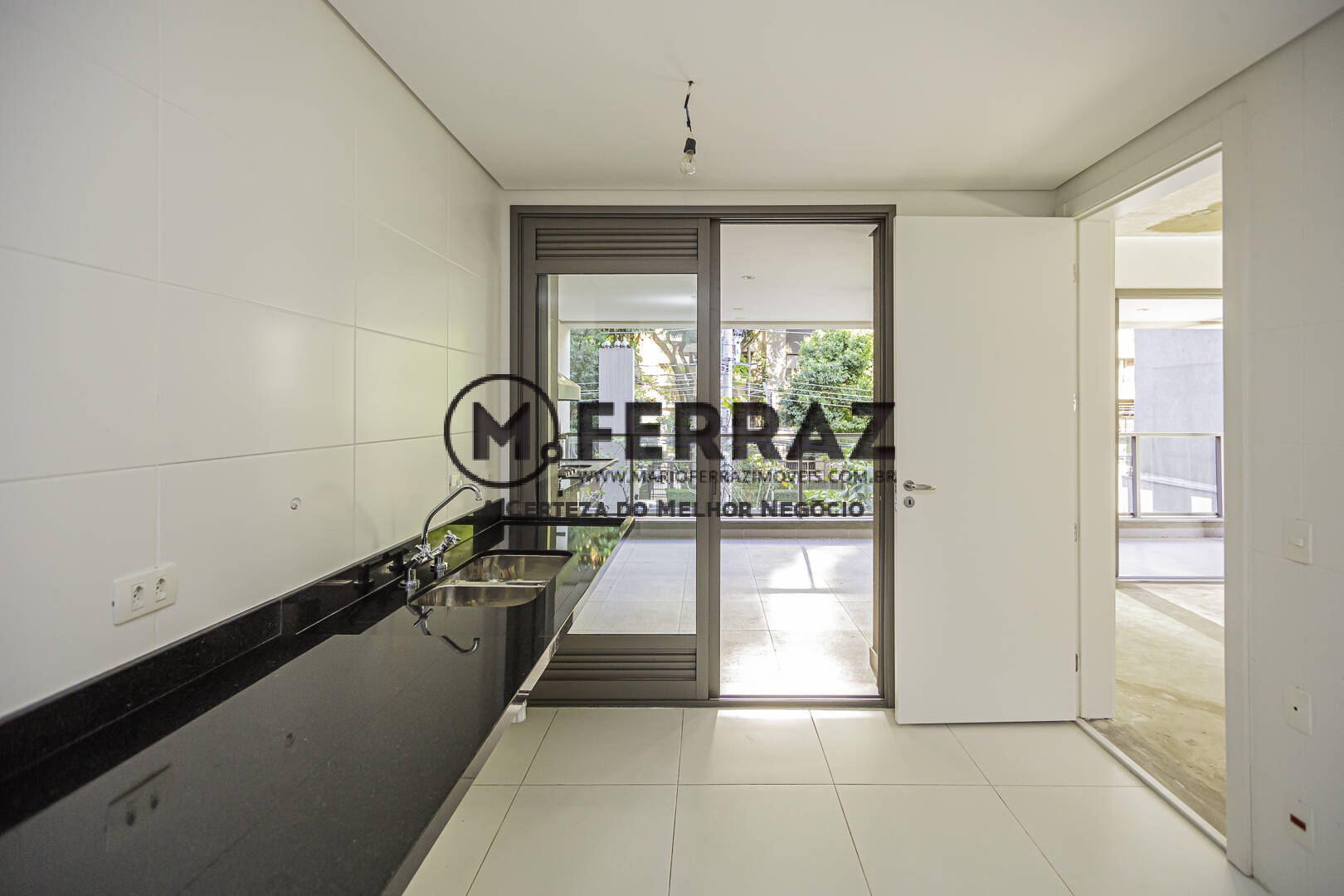 Apartamento à venda com 3 quartos, 315m² - Foto 9